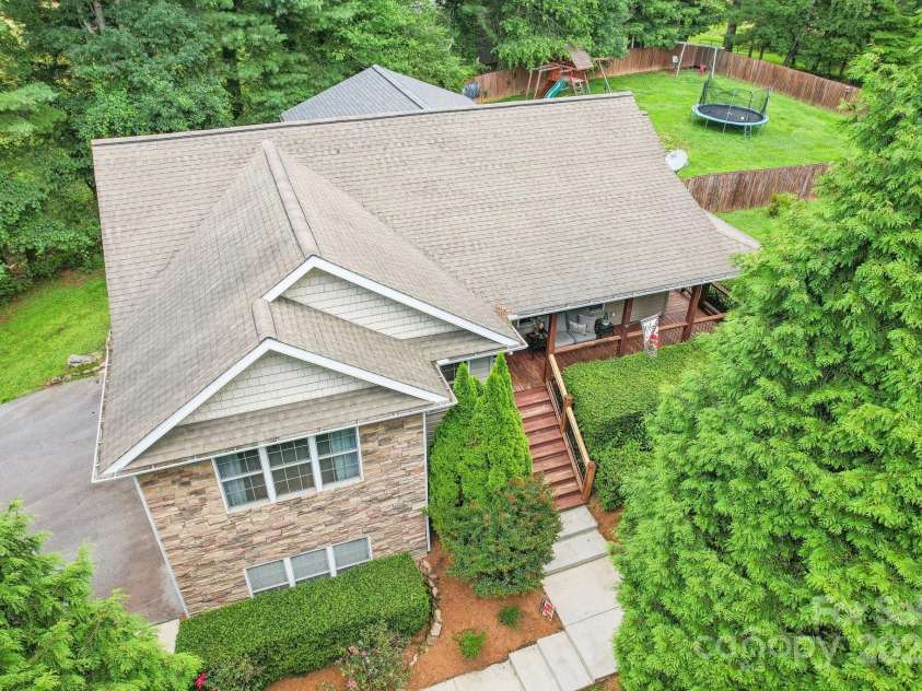 33 Warlick Road, Mills River, NC 28759.  MLS# CAR4154245, YatesRealty ID 1179. 