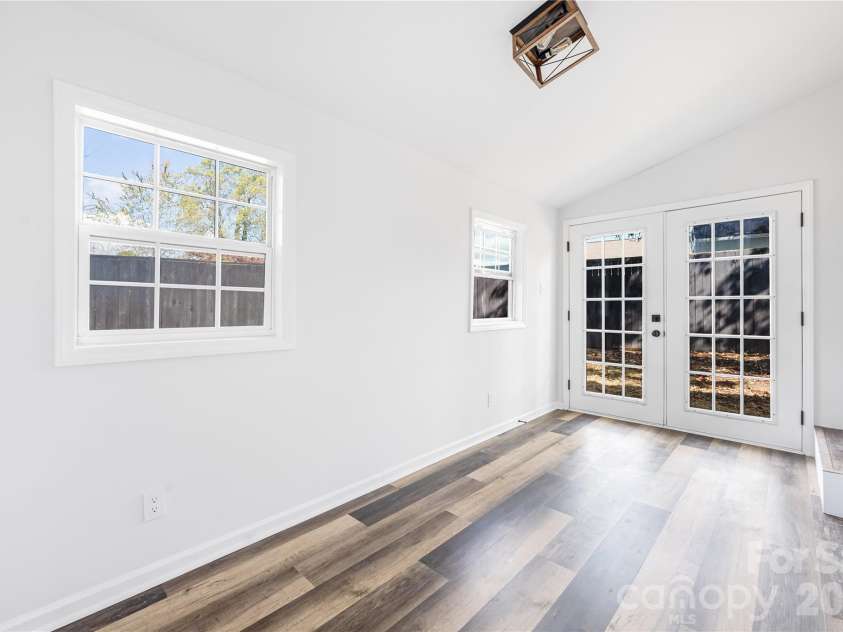203 Ewing Drive, Belmont, NC 28012.  MLS# CAR4393332, YatesRealty ID 11790. 