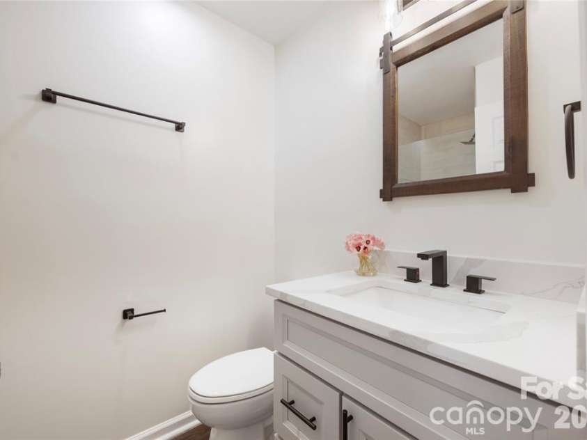 203 Ewing Drive, Belmont, NC 28012.  MLS# CAR4393332, YatesRealty ID 11790. Guest bath