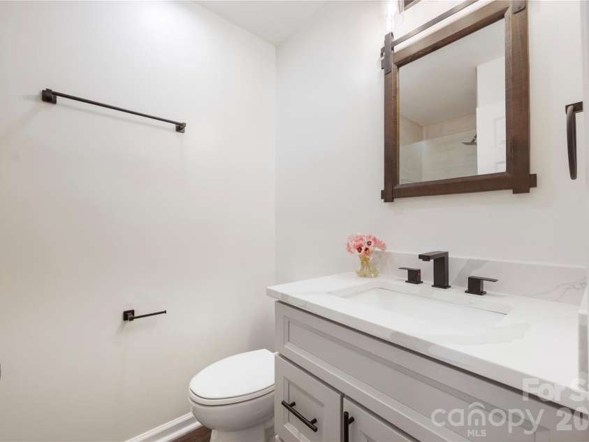 203 Ewing Drive, Belmont, NC 28012.  MLS# CAR4413483, YatesRealty ID 11790. 