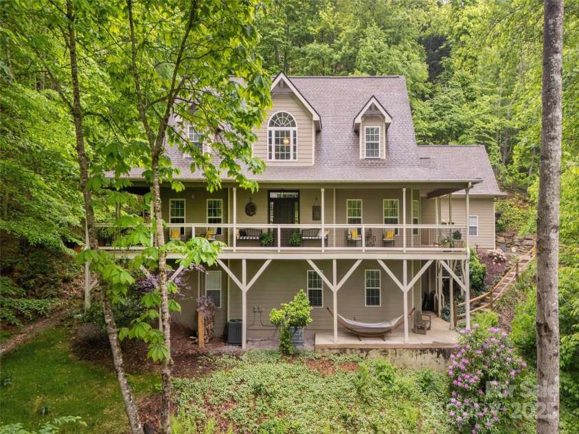 417 Blue Mist Way, Arden, NC 28704.  MLS# CAR4257048, YatesRealty ID 11792. 