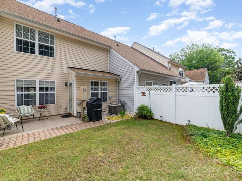 10617 Fuller Ridge Circle, Charlotte, NC 28270.  MLS# CAR4255887, YatesRealty ID 11793. 