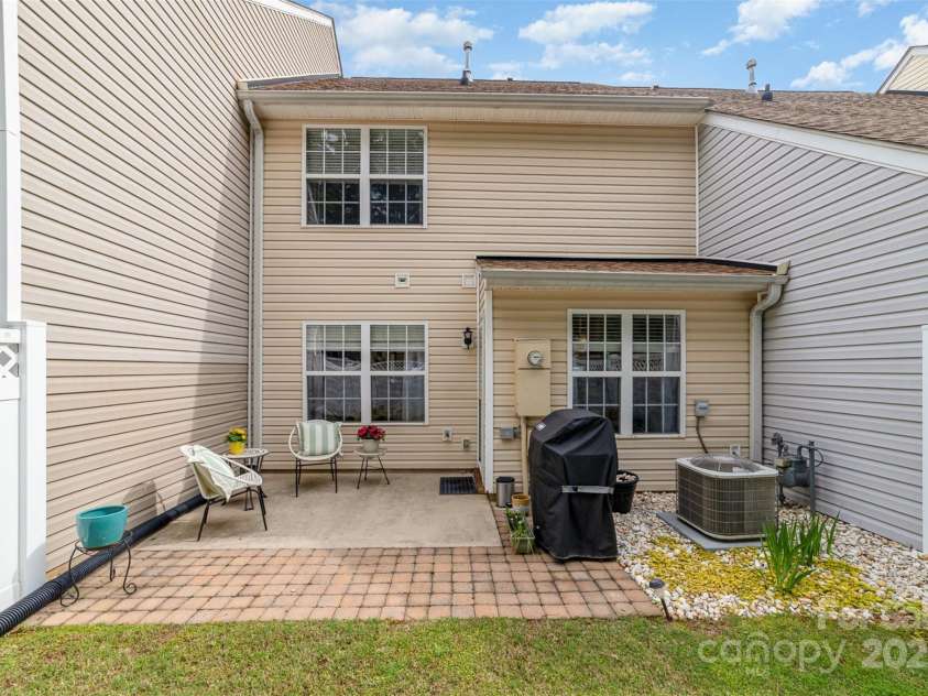 10617 Fuller Ridge Circle, Charlotte, NC 28270.  MLS# CAR4255887, YatesRealty ID 11793. Back patio