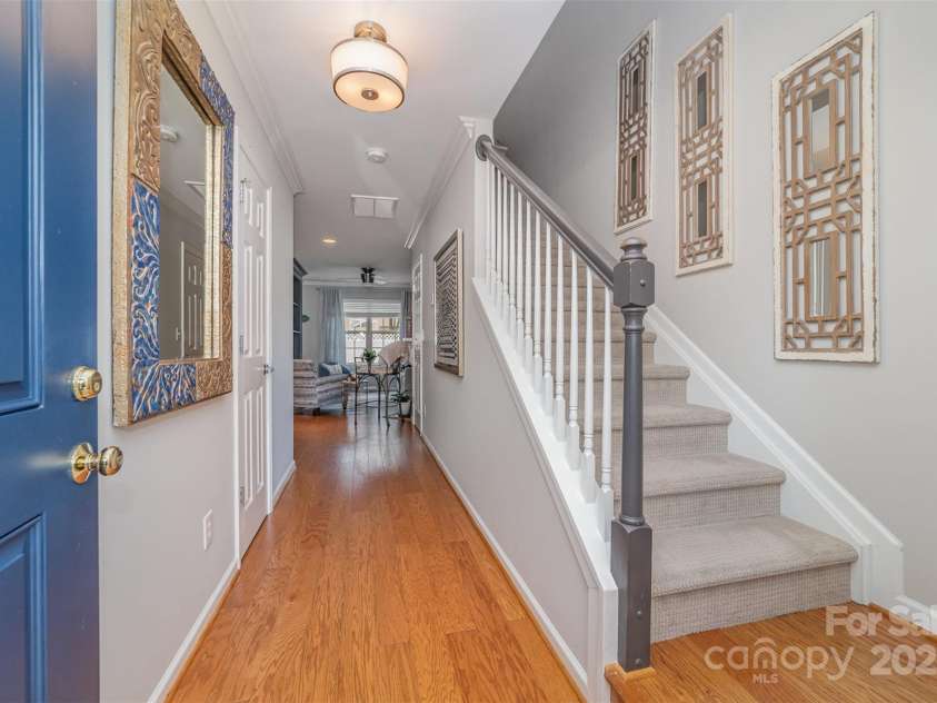 10617 Fuller Ridge Circle, Charlotte, NC 28270.  MLS# CAR4255887, YatesRealty ID 11793. Entryway