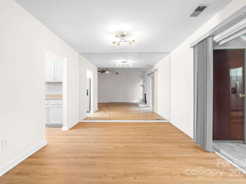 817 Sardis Cove Drive, Charlotte, NC 28270.  MLS# CAR4247655, YatesRealty ID 11795. 