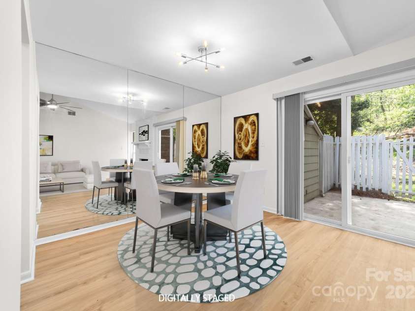 817 Sardis Cove Drive, Charlotte, NC 28270.  MLS# CAR4247655, YatesRealty ID 11795. 