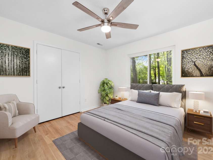 817 Sardis Cove Drive, Charlotte, NC 28270.  MLS# CAR4247655, YatesRealty ID 11795. 