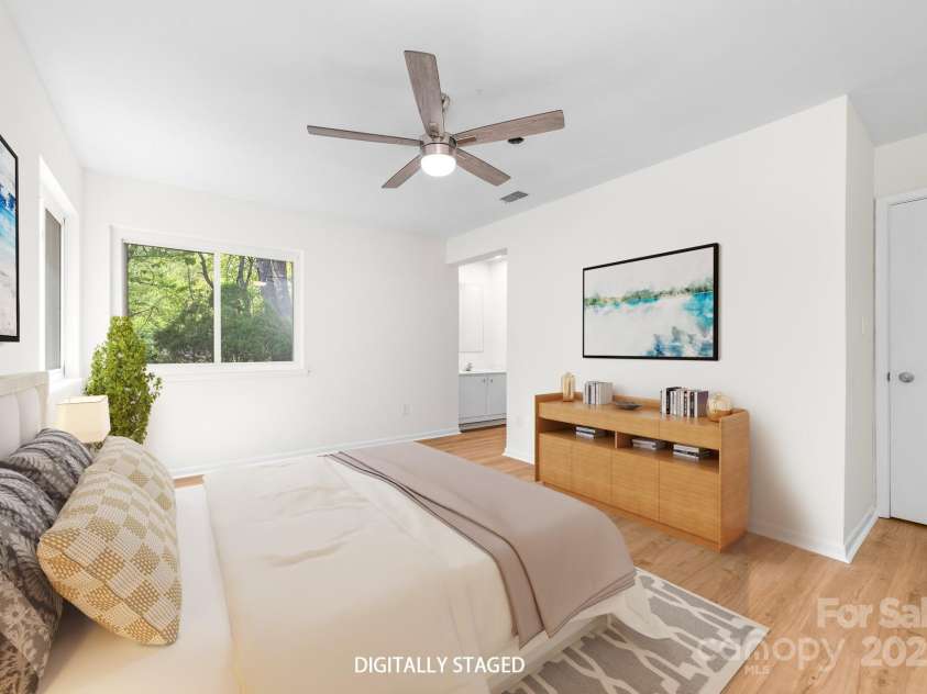 817 Sardis Cove Drive, Charlotte, NC 28270.  MLS# CAR4247655, YatesRealty ID 11795. Digitally staged