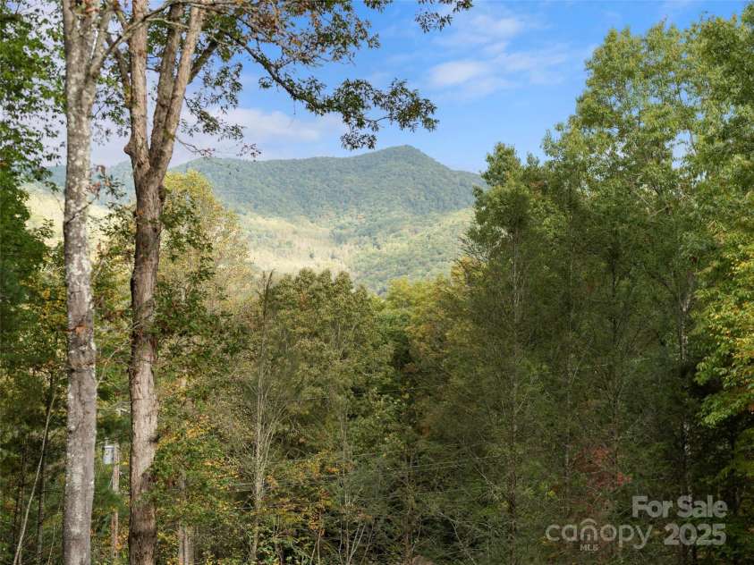 296 Ivy Ridge Circle, Sylva, NC 28779.  MLS# CAR4311361, YatesRealty ID 11796. 
