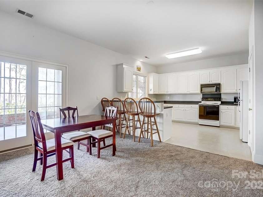 4633 River Bluff Court, Charlotte, NC 28214.  MLS# CAR4235344, YatesRealty ID 11796. 