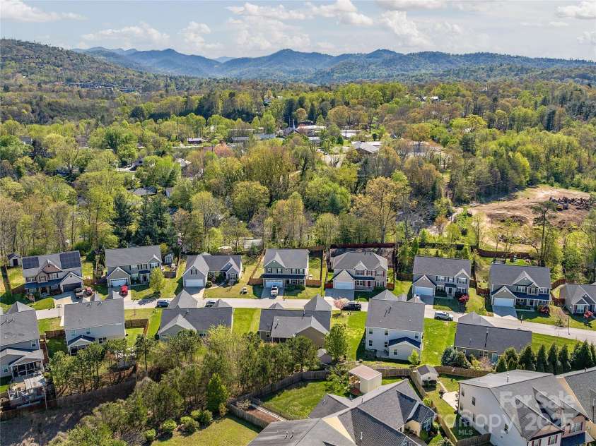 108 River Walk Drive, Asheville, NC 28804.  MLS# CAR4248455, YatesRealty ID 11797. 