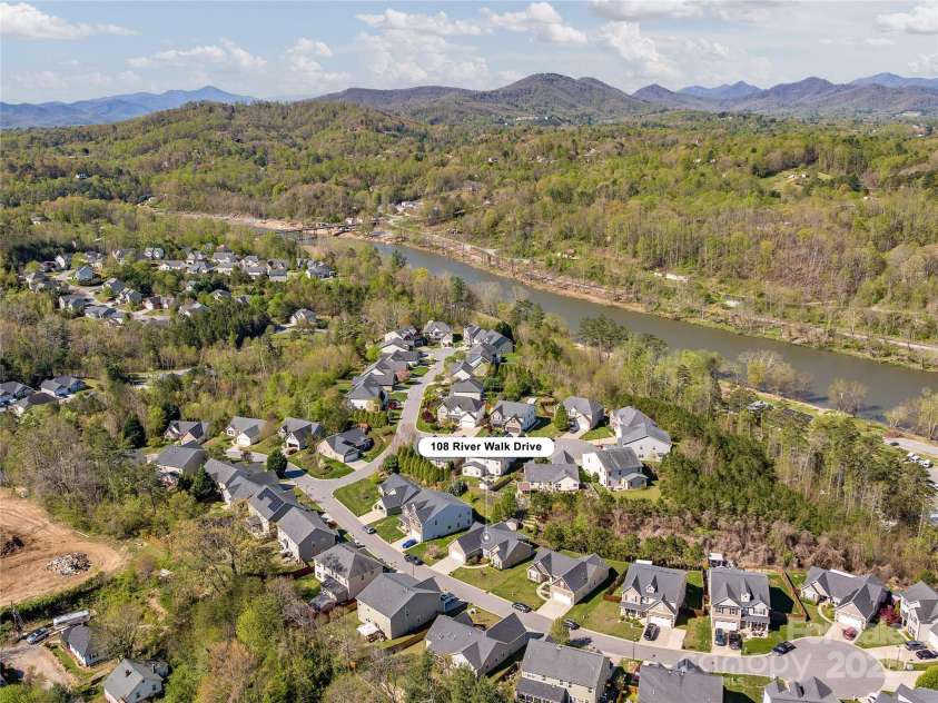 108 River Walk Drive, Asheville, NC 28804.  MLS# CAR4248455, YatesRealty ID 11797. 