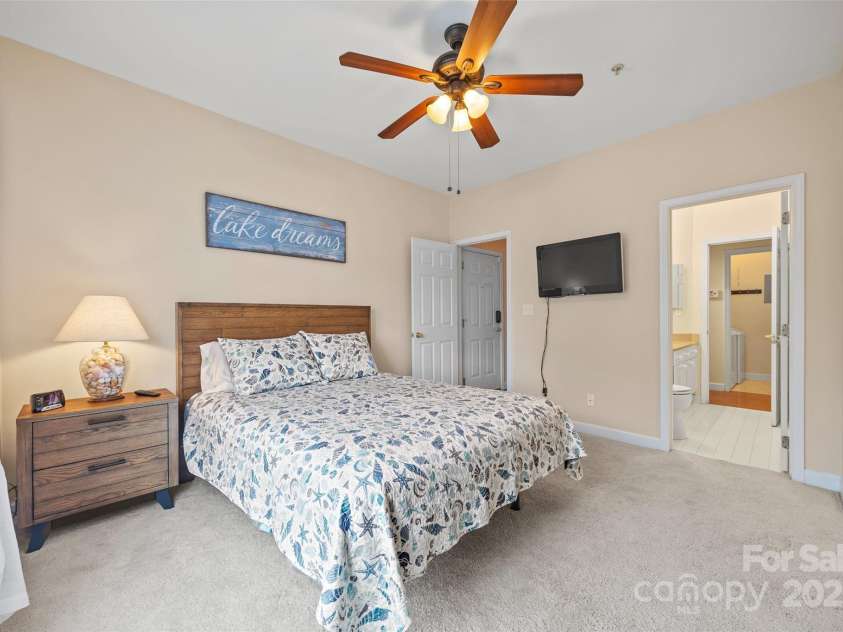 7822 Village Harbor Drive, Cornelius, NC 28031.  MLS# CAR4245678, YatesRealty ID 11798. Bedroom 2