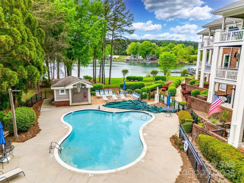 7822 Village Harbor Drive, Cornelius, NC 28031.  MLS# CAR4245678, YatesRealty ID 11798. Community Pool