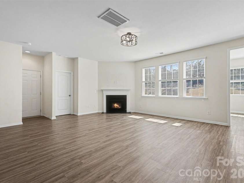 12828 Heath Grove Drive, Huntersville, NC 28078.  MLS# CAR4361032, YatesRealty ID 11799. 