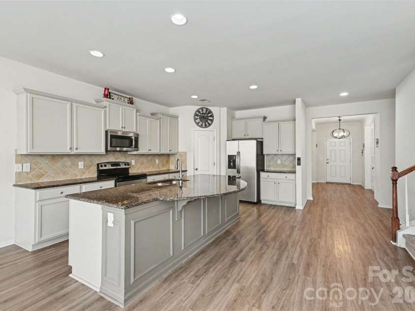 12828 Heath Grove Drive, Huntersville, NC 28078.  MLS# CAR4361032, YatesRealty ID 11799. 