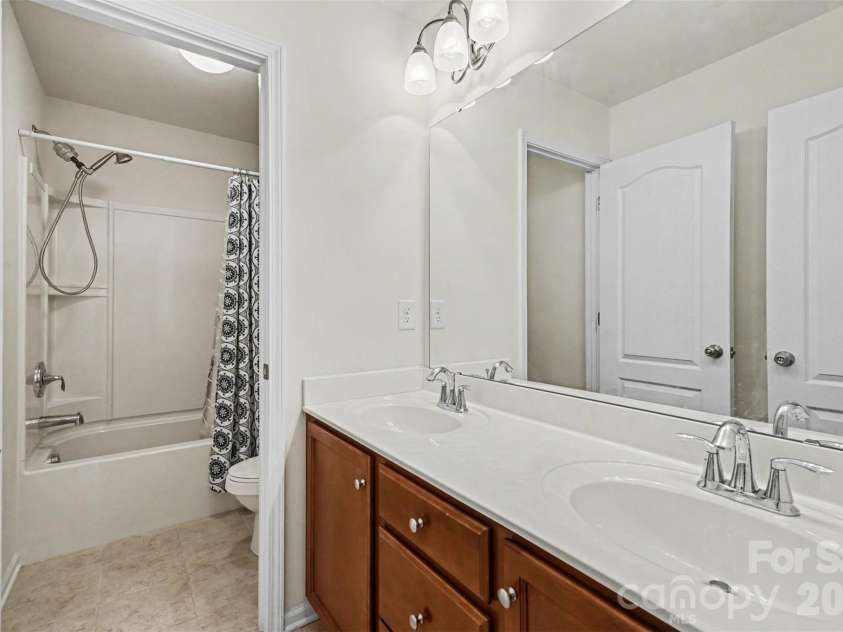 12828 Heath Grove Drive, Huntersville, NC 28078.  MLS# CAR4361032, YatesRealty ID 11799. 