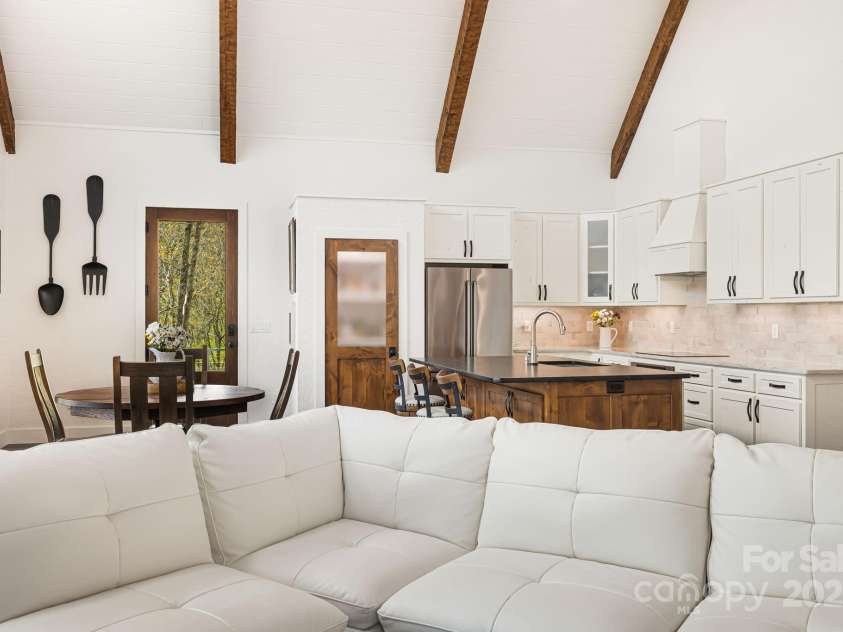 715 Sigogglin Trail, Waynesville, NC 28785.  MLS# CAR4245768, YatesRealty ID 11799. 