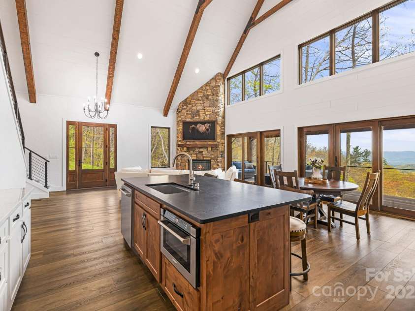 715 Sigogglin Trail, Waynesville, NC 28785.  MLS# CAR4245768, YatesRealty ID 11799. 