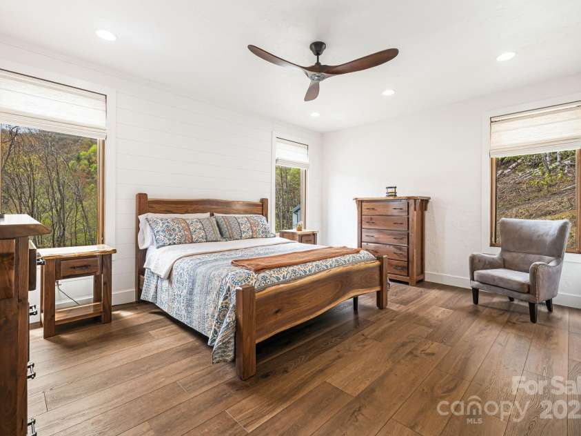 715 Sigogglin Trail, Waynesville, NC 28785.  MLS# CAR4245768, YatesRealty ID 11799. 