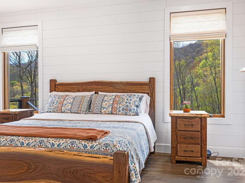 715 Sigogglin Trail, Waynesville, NC 28785.  MLS# CAR4245768, YatesRealty ID 11799. 