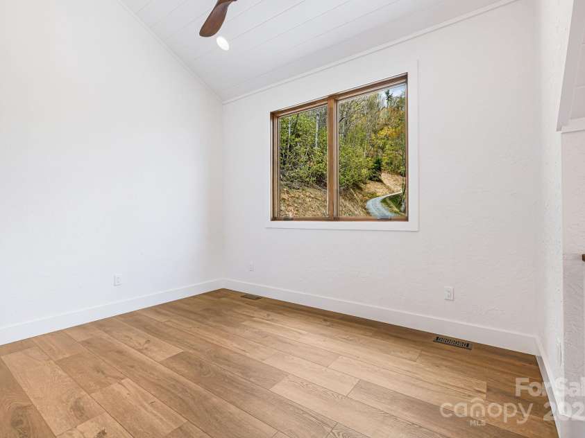 715 Sigogglin Trail, Waynesville, NC 28785.  MLS# CAR4245768, YatesRealty ID 11799. 