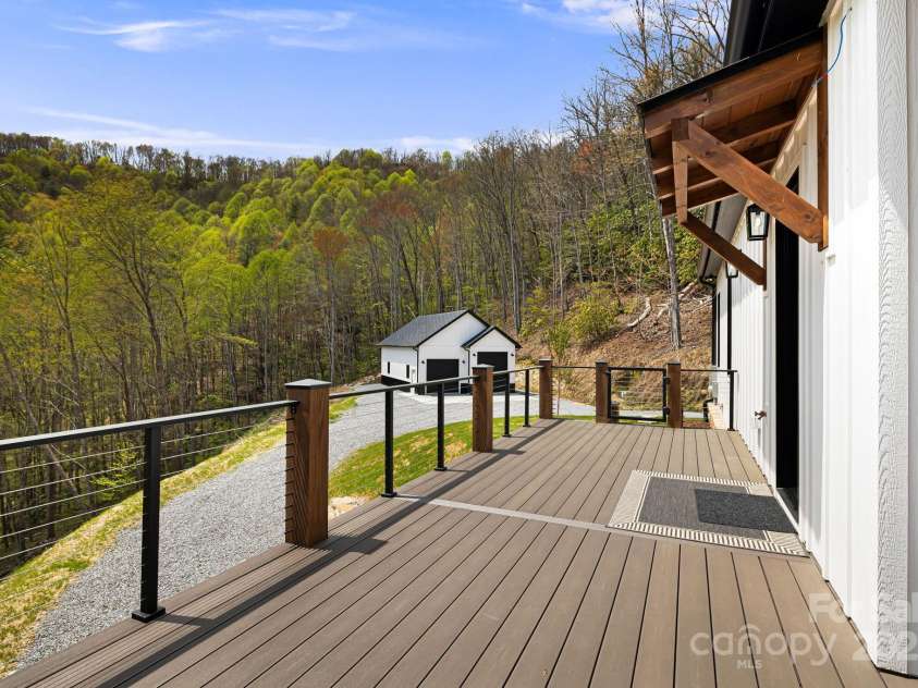 715 Sigogglin Trail, Waynesville, NC 28785.  MLS# CAR4245768, YatesRealty ID 11799. 