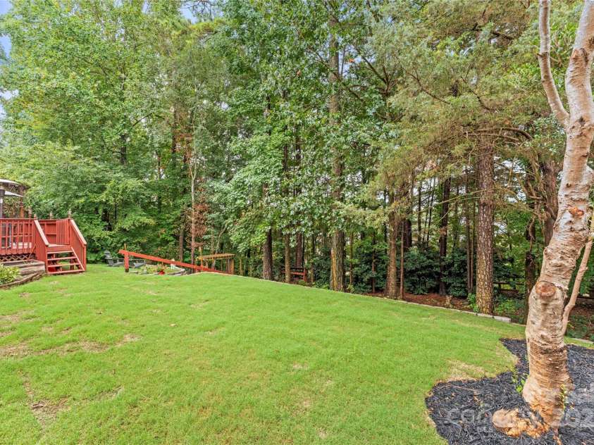 1432 Bedlington Drive, Charlotte, NC 28269.  MLS# CAR4288902, YatesRealty ID 1180. 