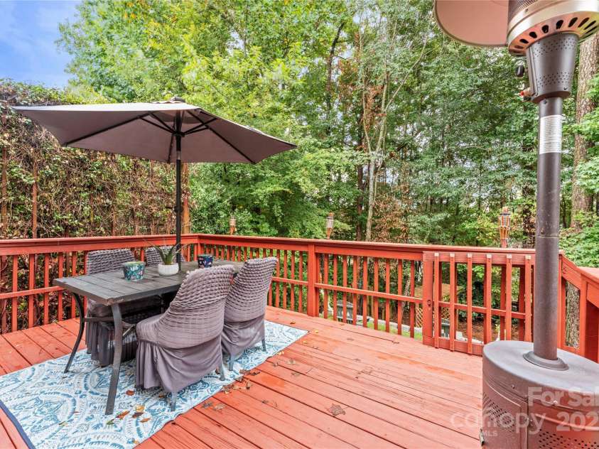 1432 Bedlington Drive, Charlotte, NC 28269.  MLS# CAR4288902, YatesRealty ID 1180. 