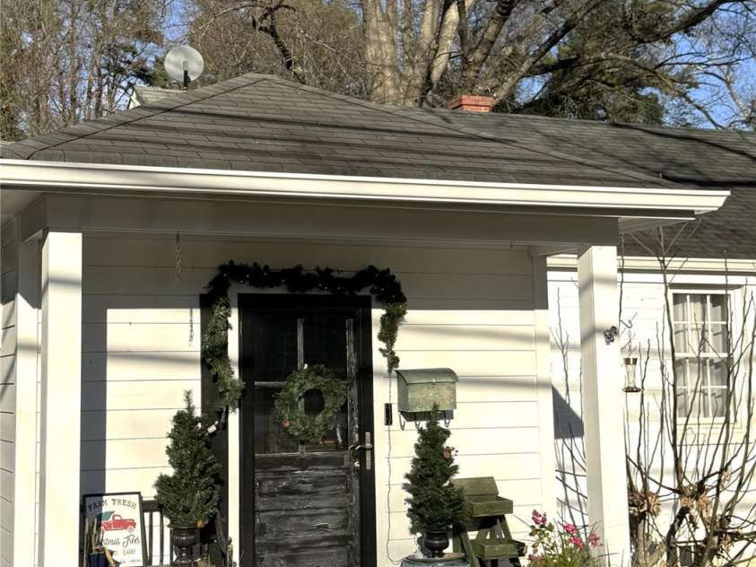 21233 Cornelius Street, Cornelius, NC 28031.  MLS# CAR4329349, YatesRealty ID 1180. 