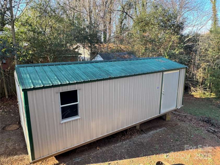 21233 Cornelius Street, Cornelius, NC 28031.  MLS# CAR4329349, YatesRealty ID 1180. 