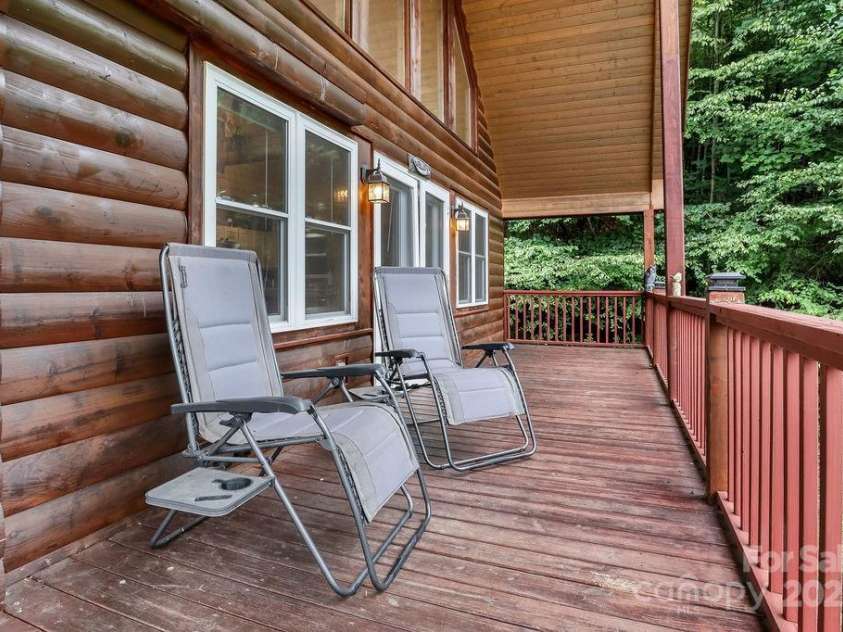 4271 Old Field Creek Road, Grassy Creek, NC 28631.  MLS# CAR4284275, YatesRealty ID 1180. Covered Decks