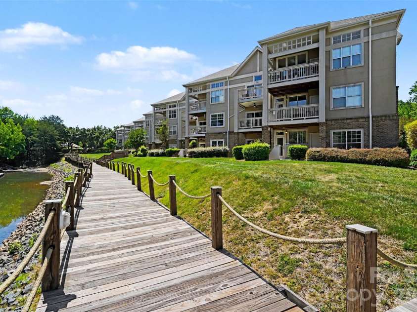 104 Pier 33 Drive, Mooresville, NC 28117.  MLS# CAR4378034, YatesRealty ID 11800. 