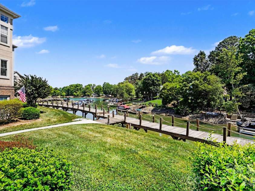 104 Pier 33 Drive, Mooresville, NC 28117.  MLS# CAR4378034, YatesRealty ID 11800. 