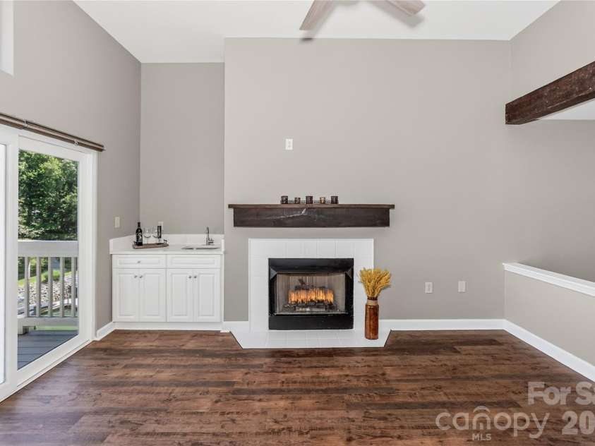 104 Pier 33 Drive, Mooresville, NC 28117.  MLS# CAR4378328, YatesRealty ID 11800. 