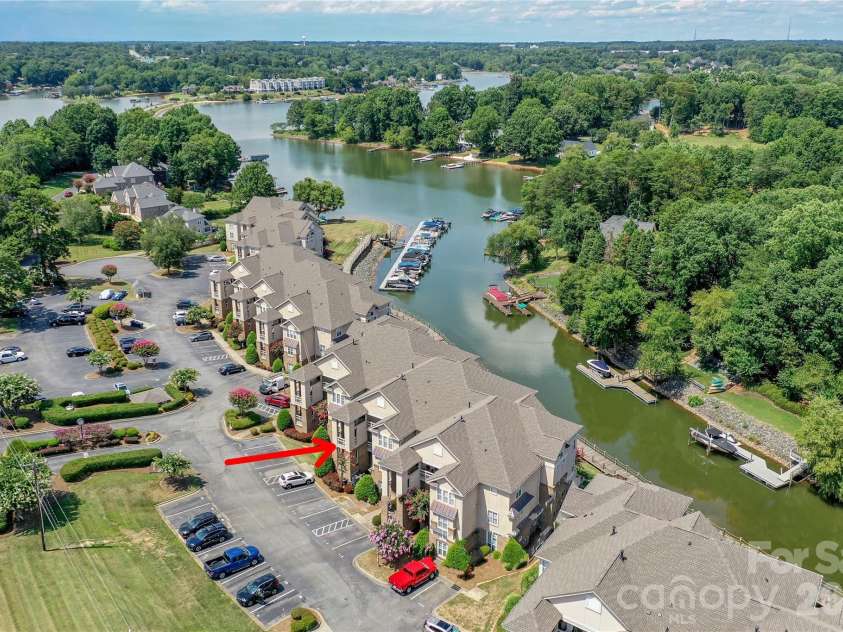 104 Pier 33 Drive, Mooresville, NC 28117.  MLS# CAR4378328, YatesRealty ID 11800. 