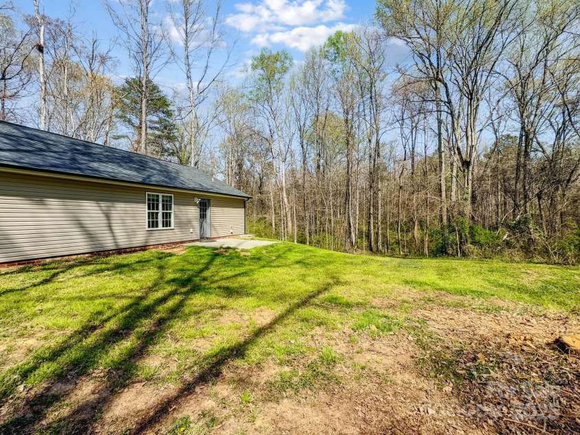 350 Belvedere Drive, Concord, NC 28027.  MLS# CAR4234345, YatesRealty ID 11800. 