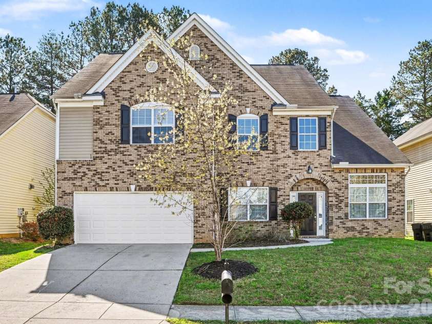 12326 Scott Creek Drive, Charlotte, NC 28213.  MLS# CAR4364856, YatesRealty ID 11802. 