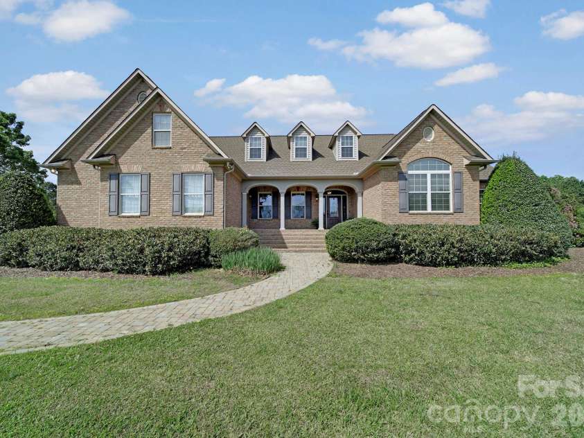 2407 Robert Usher Road, Lancaster, SC 29720.  MLS# CAR4365414, YatesRealty ID 11803. 