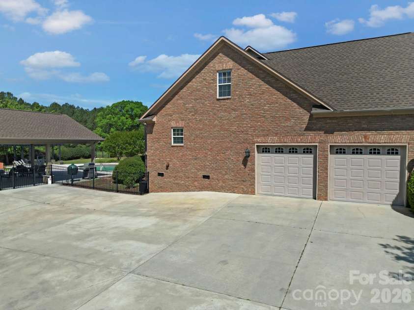 2407 Robert Usher Road, Lancaster, SC 29720.  MLS# CAR4365414, YatesRealty ID 11803. 
