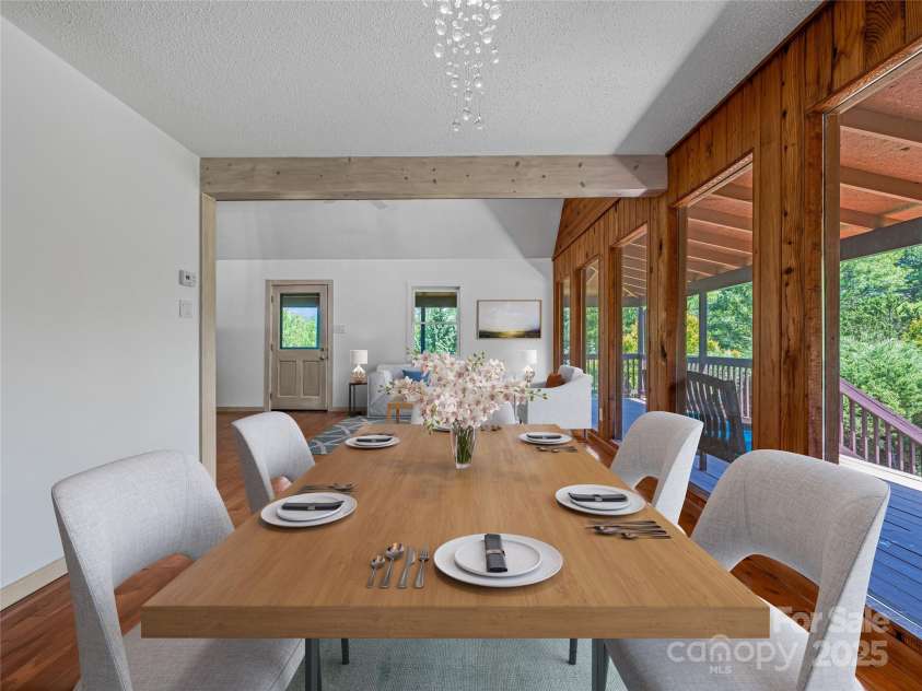 7 Hope Lane, Weaverville, NC 28787.  MLS# CAR4247502, YatesRealty ID 11803. 