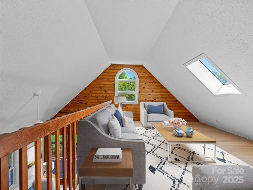 7 Hope Lane, Weaverville, NC 28787.  MLS# CAR4247502, YatesRealty ID 11803. 