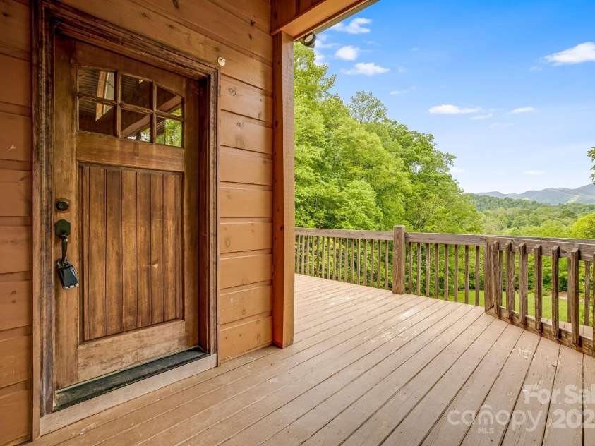 110 Mailon King Road, Leicester, NC 28748.  MLS# CAR4256826, YatesRealty ID 11804. 