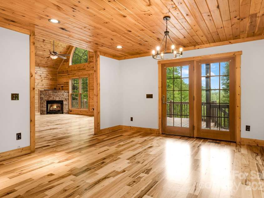 110 Mailon King Road, Leicester, NC 28748.  MLS# CAR4256826, YatesRealty ID 11804. 