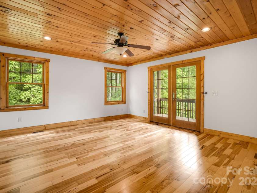 110 Mailon King Road, Leicester, NC 28748.  MLS# CAR4256826, YatesRealty ID 11804. 