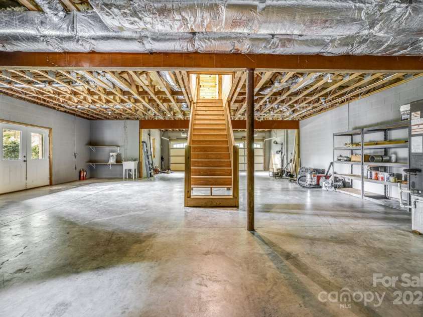 110 Mailon King Road, Leicester, NC 28748.  MLS# CAR4256826, YatesRealty ID 11804. 