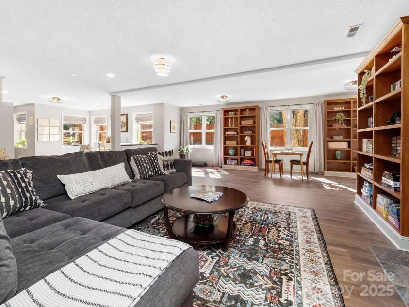 170 Weston Road, Arden, NC 28704.  MLS# CAR4222596, YatesRealty ID 11805. 