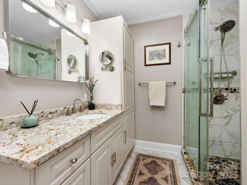 170 Weston Road, Arden, NC 28704.  MLS# CAR4222596, YatesRealty ID 11805. Full bath on main level