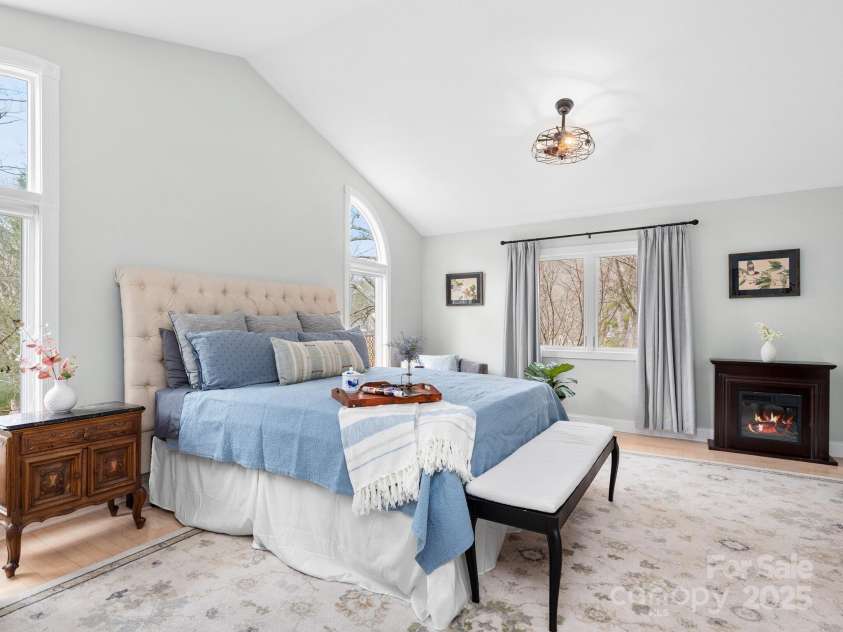 170 Weston Road, Arden, NC 28704.  MLS# CAR4222596, YatesRealty ID 11805. Primary suite