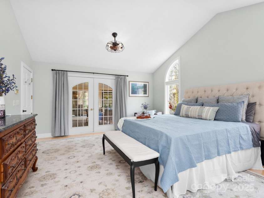 170 Weston Road, Arden, NC 28704.  MLS# CAR4222596, YatesRealty ID 11805. Primary suite